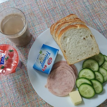 20.11.2025_%c5%9aniadanie_ii_%c5%9bniadanie-dieta_podstawowa